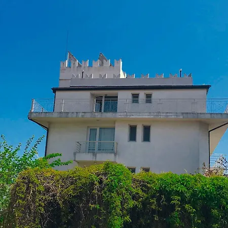 In Next To Gradina And Sozopol 3* Tjernomorets