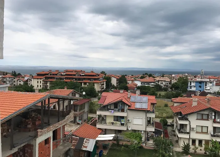 In Next To Gradina And Sozopol 3* Chernomorets