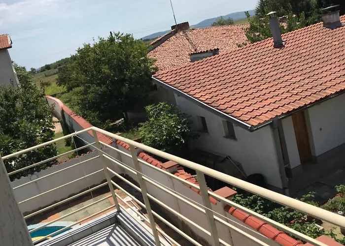 Guest house In Next To Gradina And Sozopol Chernomorets