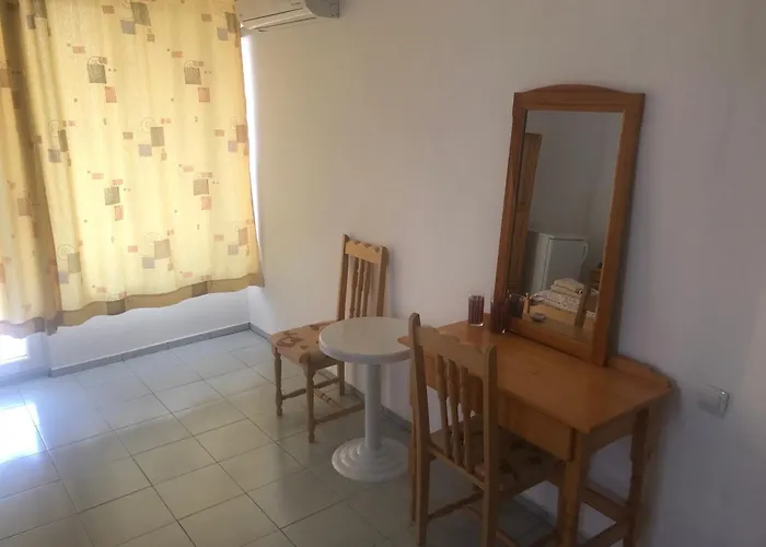 Guest house In Next To Gradina And Sozopol 3*